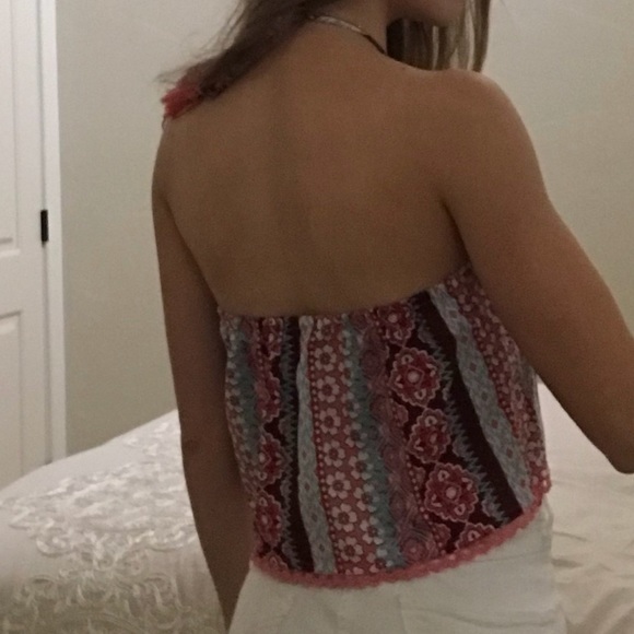 Halter Crop top- Hollister size S - Picture 5 of 5